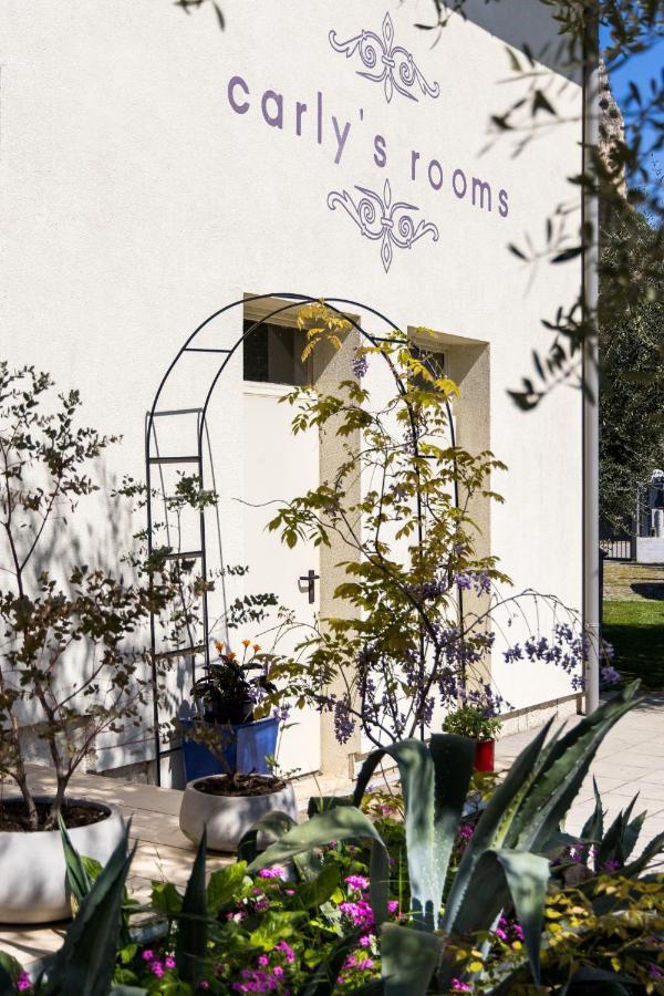 Carly'S Rooms Torbole Sul Garda Exterior foto