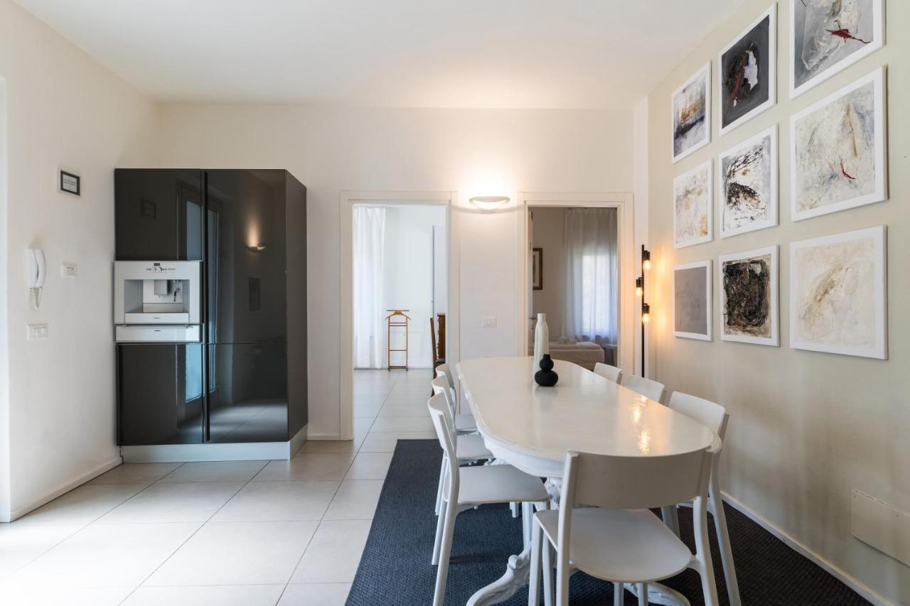 Carly'S Rooms Torbole Sul Garda Exterior foto