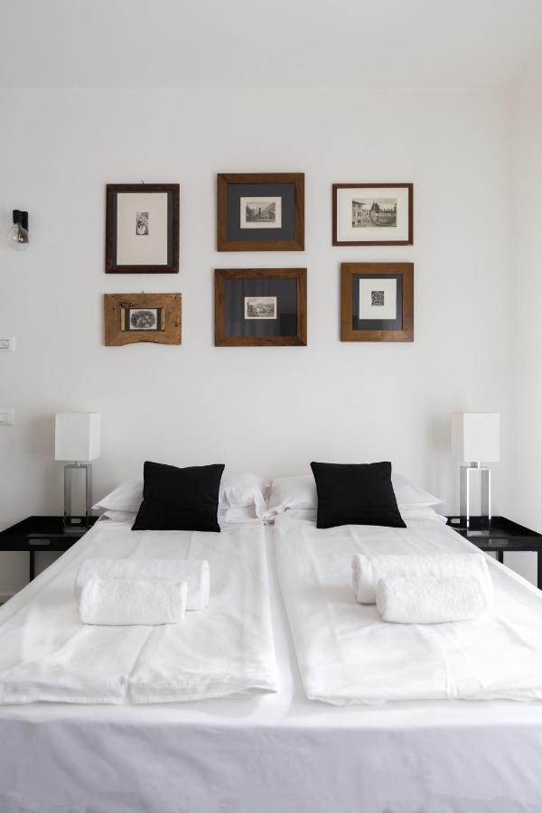 Carly'S Rooms Torbole Sul Garda Exterior foto